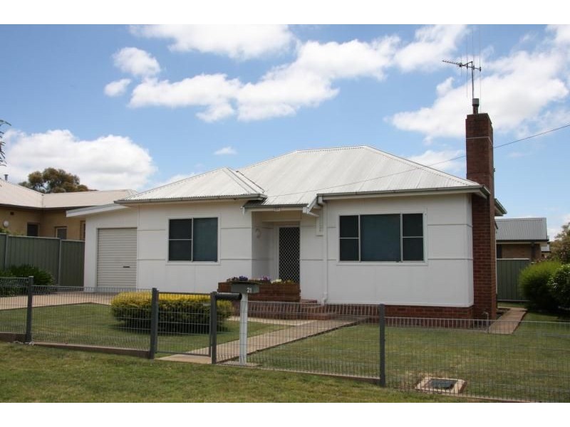 21 Caroline Street, Orange NSW 2800