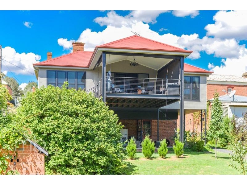 12 Belubula  Street, Carcoar NSW 2791
