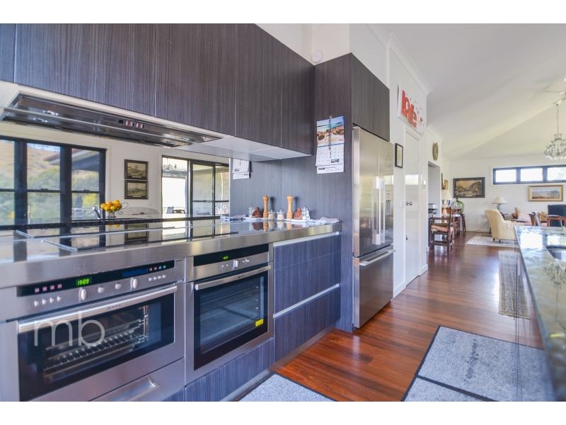 12 Belubula  Street, Carcoar NSW 2791