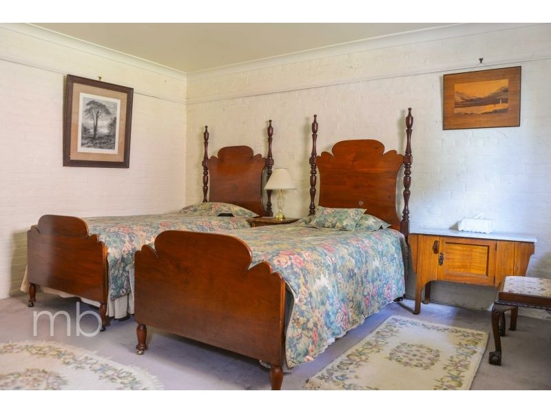 12 Belubula  Street, Carcoar NSW 2791