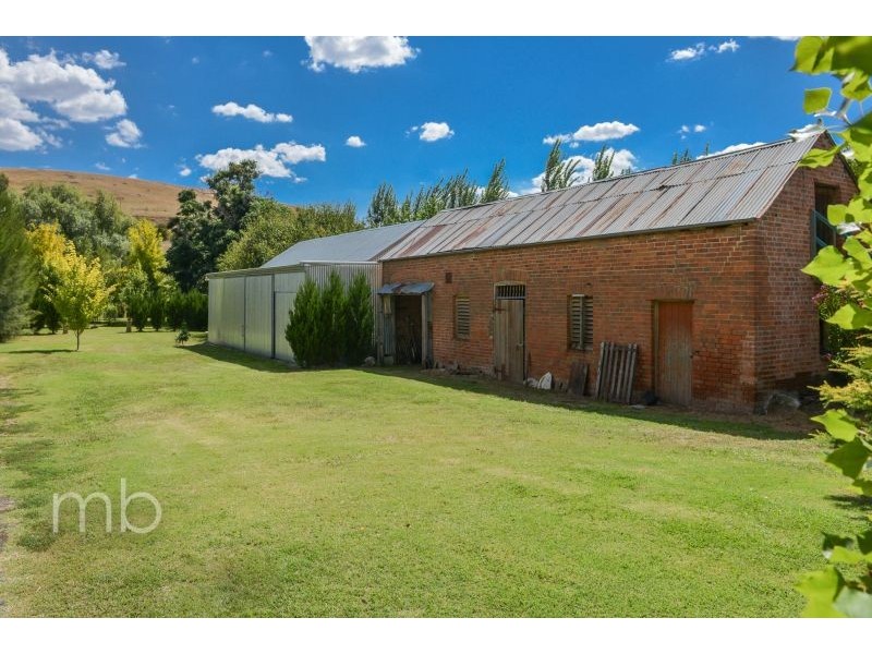 12 Belubula  Street, Carcoar NSW 2791