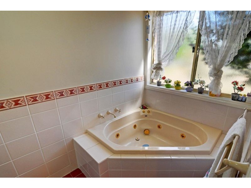 18 Glendale Crescent, Orange NSW 2800