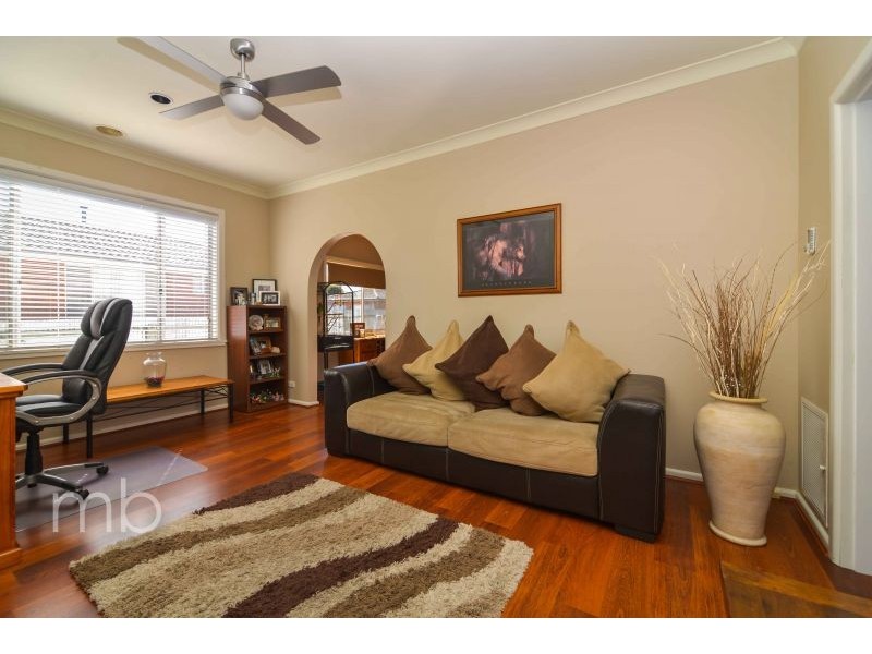 68 Cecil Road, Orange NSW 2800