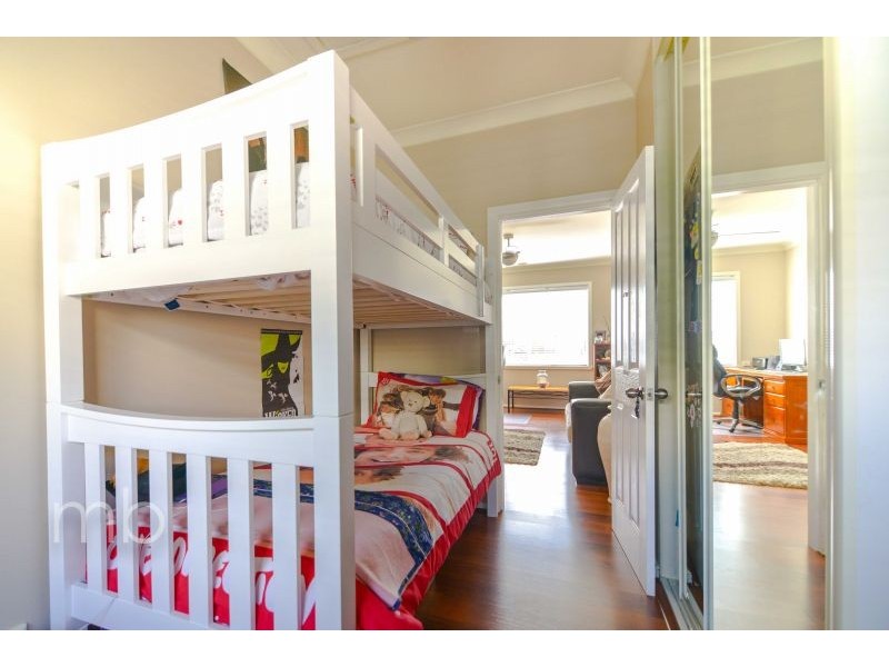 68 Cecil Road, Orange NSW 2800