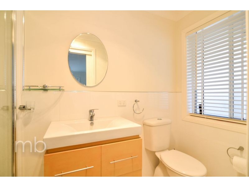 2 Jade Avenue, Orange NSW 2800
