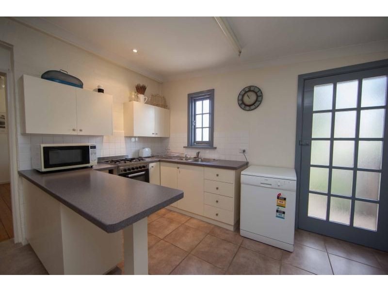 17a Icely Road, Orange NSW 2800