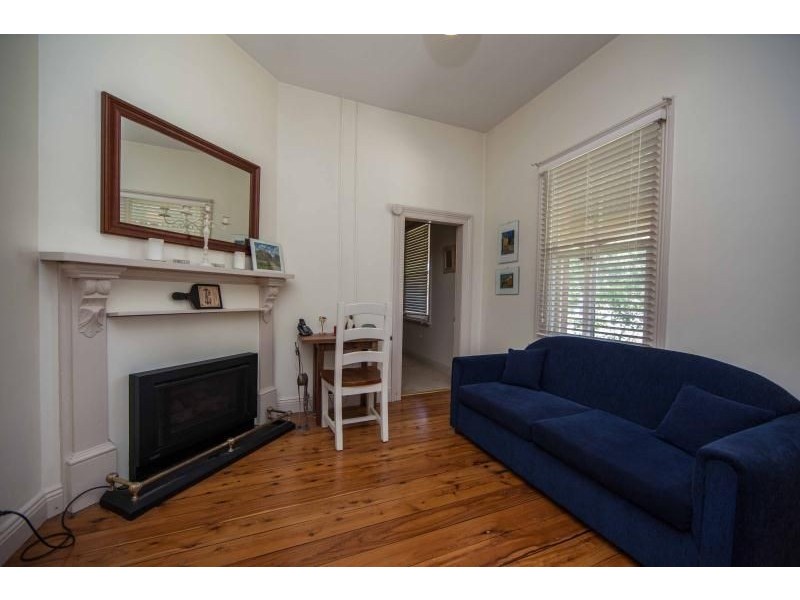 17a Icely Road, Orange NSW 2800
