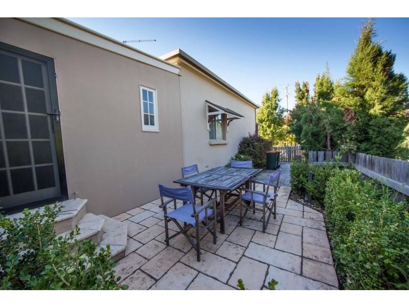17a Icely Road, Orange NSW 2800