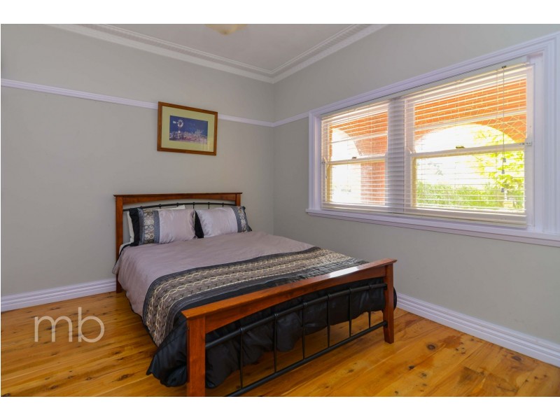 4 Torpy Street, Orange NSW 2800