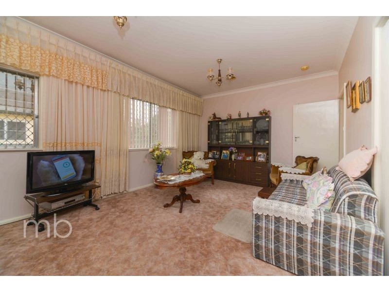 103 Molong Road, Orange NSW 2800