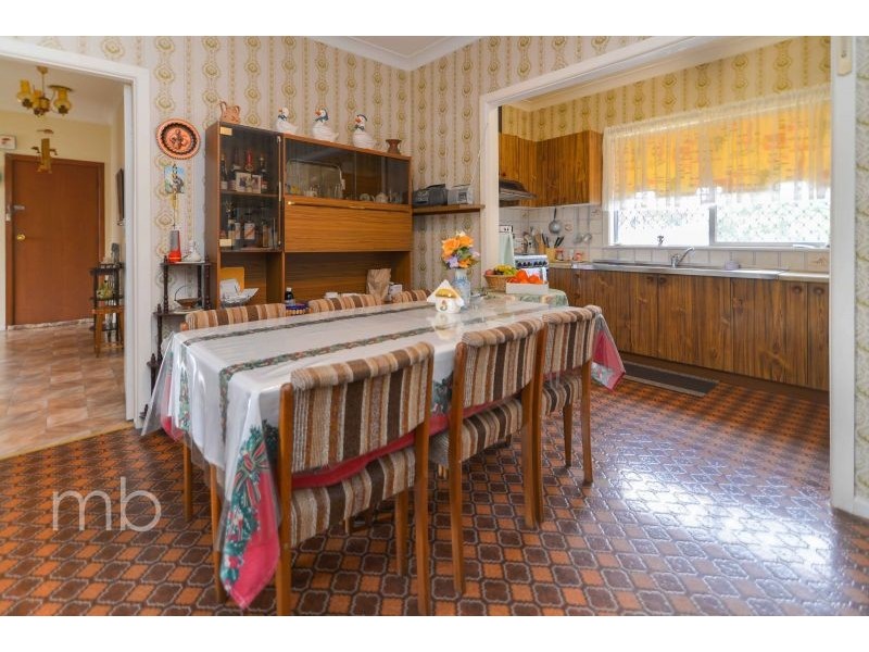 103 Molong Road, Orange NSW 2800