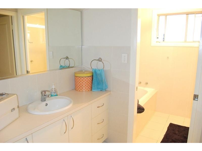 3 Topaz Street, Orange NSW 2800