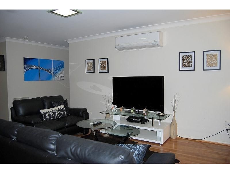 8/253 Lone Pine Avenue, Orange NSW 2800