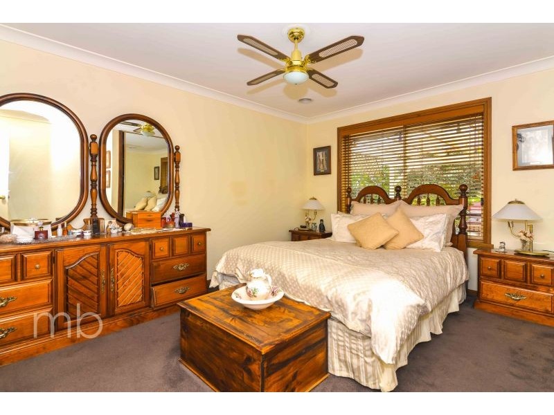 16 Turner Crescent, Orange NSW 2800