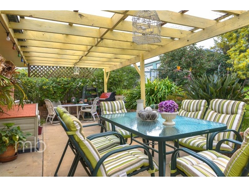 16 Turner Crescent, Orange NSW 2800