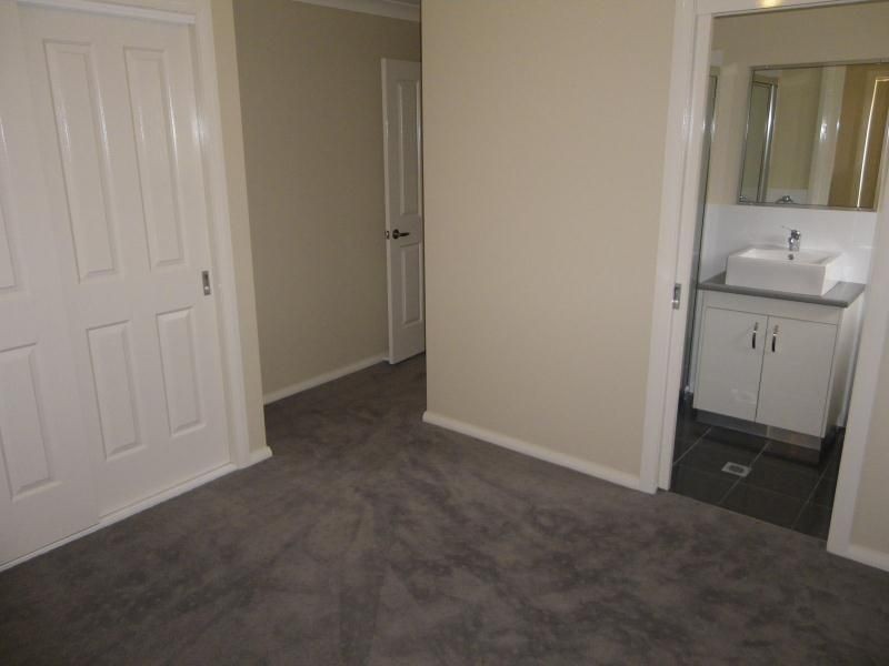 1 Jade Avenue, Orange NSW 2800