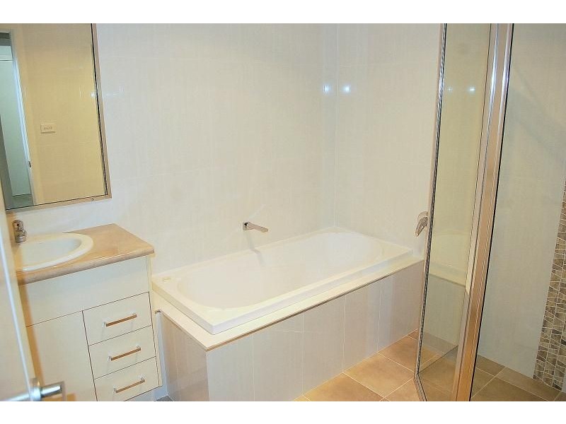 114 Diamond Drive, Orange NSW 2800