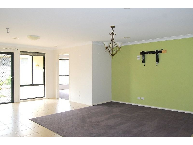 6 Romano Drive, Orange NSW 2800