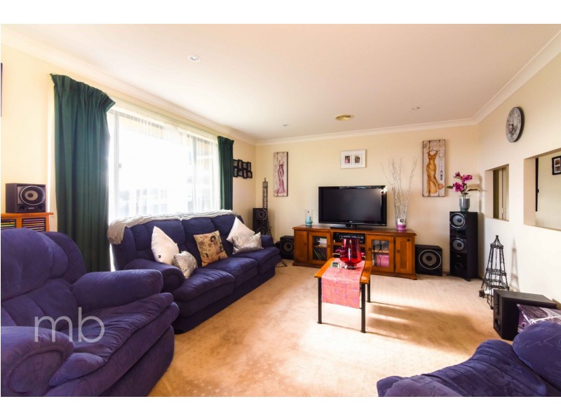 5 Isaac Drive, Orange NSW 2800