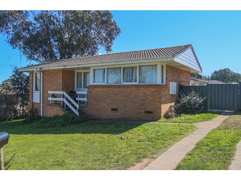 31 Algona Crescent, Orange NSW 2800