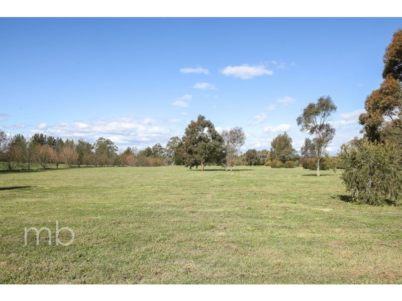 37 Witton Place, Orange NSW 2800