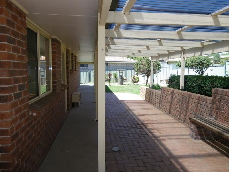 1 Samuel Close, Orange NSW 2800