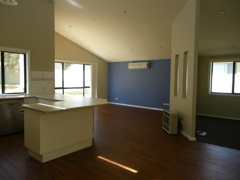 21b Terry Turner Drive, Orange NSW 2800