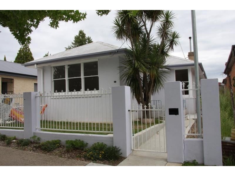 267 Lambert Street, Bathurst NSW 2795