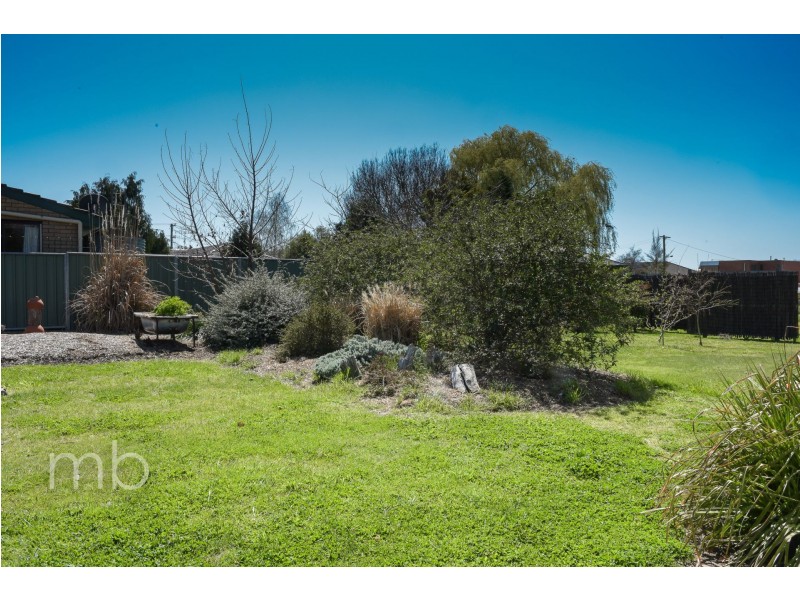 50 Osman Street, Blayney NSW 2799