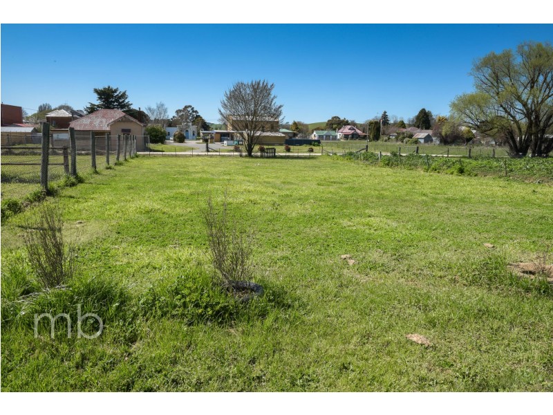 50 Osman Street, Blayney NSW 2799