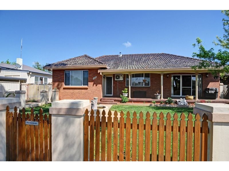 125 Woodward Street, Orange NSW 2800