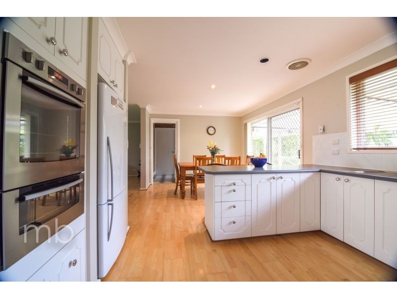 9 Bill Marshall Drive, Orange NSW 2800