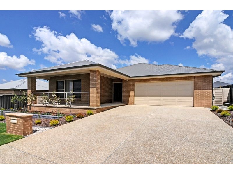 13 Mariposa Street, Orange NSW 2800