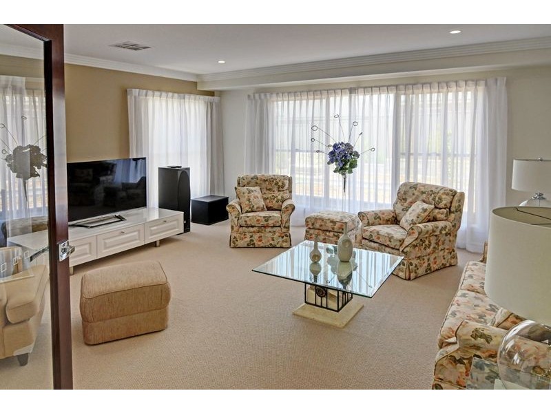 13 Mariposa Street, Orange NSW 2800