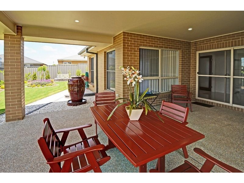 13 Mariposa Street, Orange NSW 2800