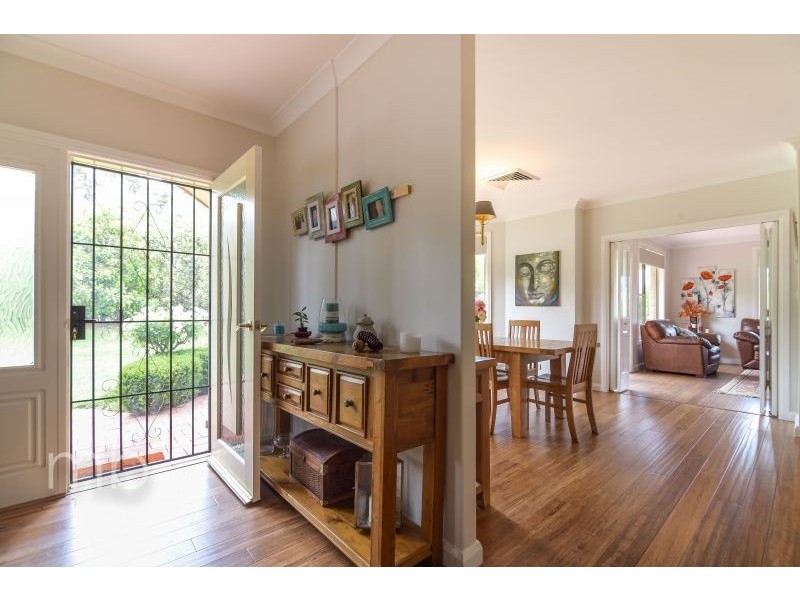 34 Hewitt Close, Orange NSW 2800