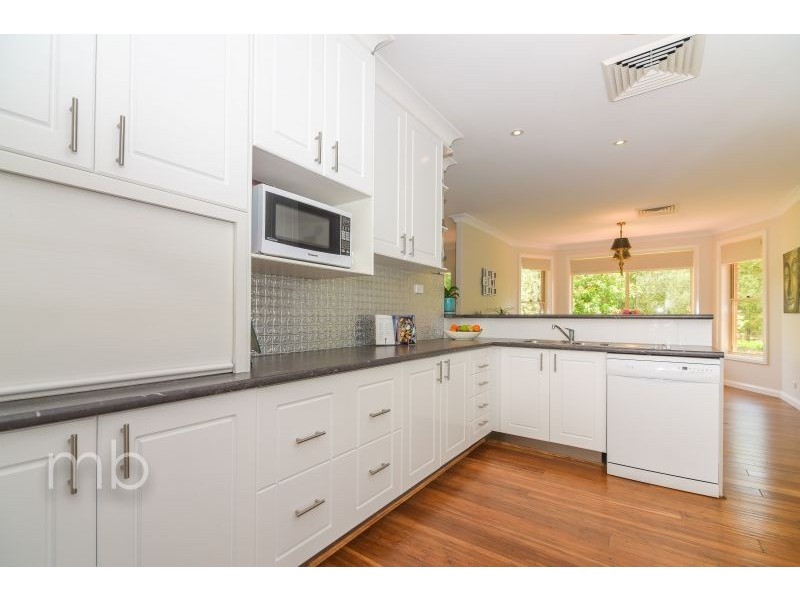 34 Hewitt Close, Orange NSW 2800