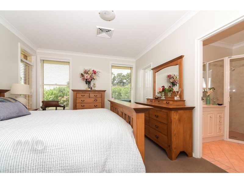 34 Hewitt Close, Orange NSW 2800