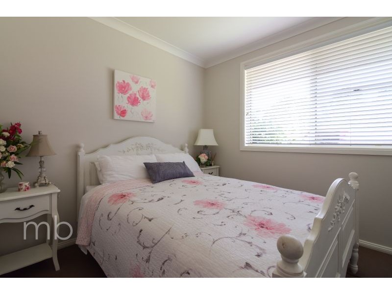 34 Hewitt Close, Orange NSW 2800