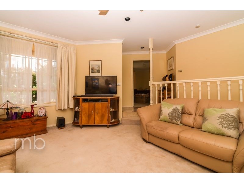 2 Georgian Place, Orange NSW 2800