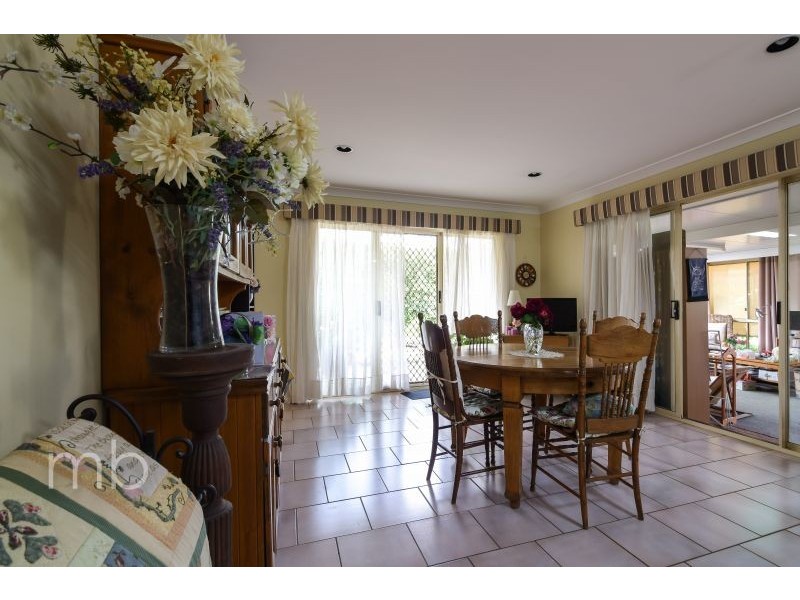 2 Georgian Place, Orange NSW 2800