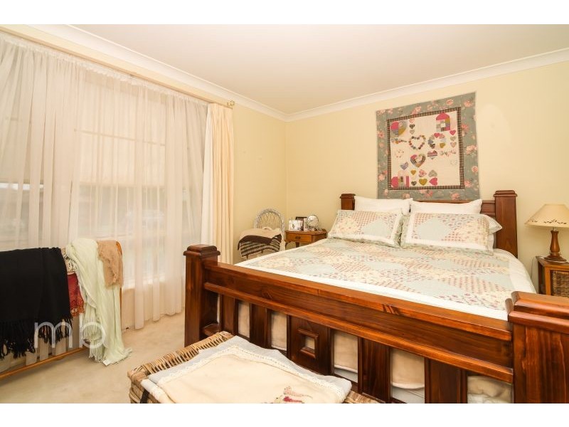 2 Georgian Place, Orange NSW 2800