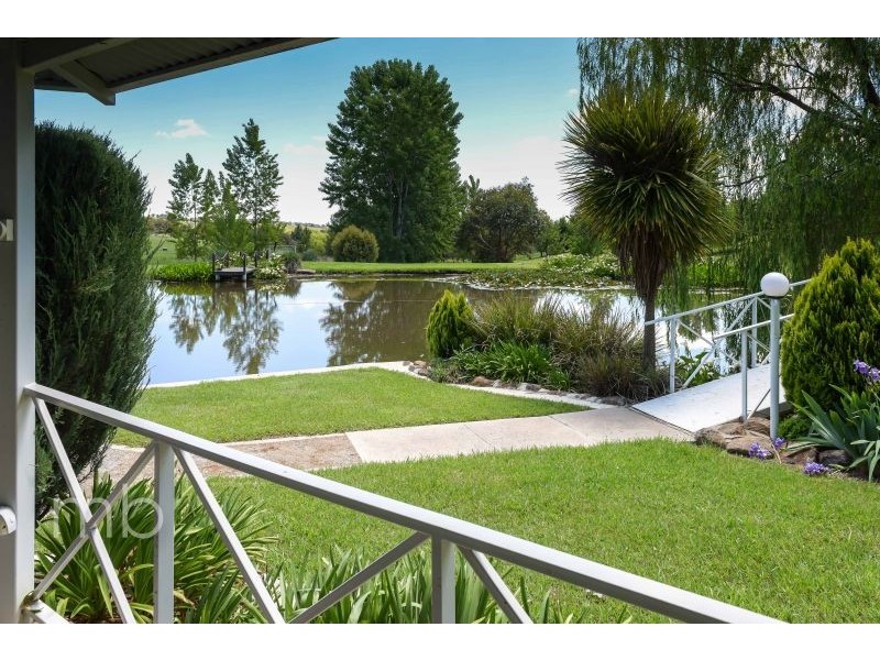 11 Briens Way, Orange NSW 2800