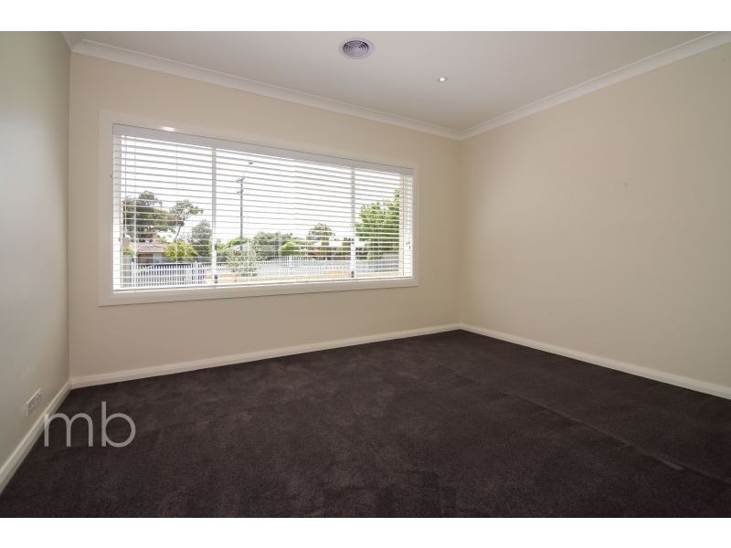 115 Molong Road, Orange NSW 2800
