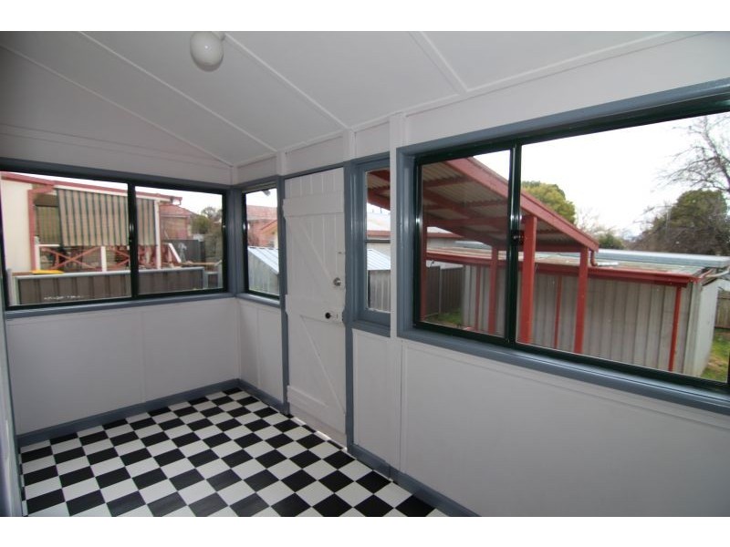 65 Churchill Ave, Orange NSW 2800