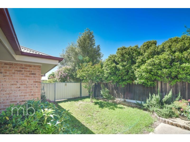 2/32 Warrendine Street, Orange NSW 2800