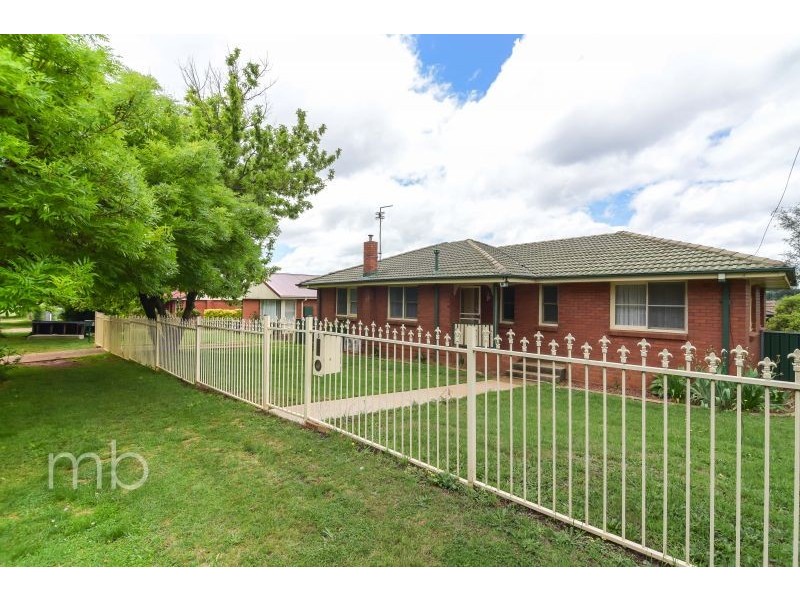 5 Goorawin Road, Orange NSW 2800