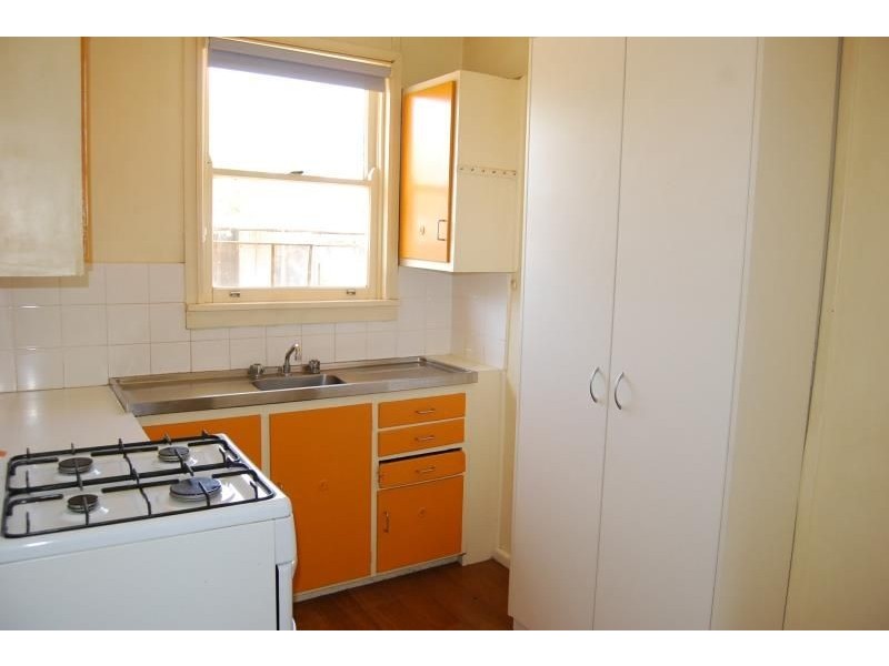 7 Chestnut Avenue, Orange NSW 2800