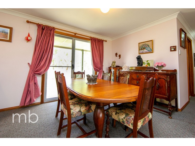 341 Horton Drive, Woodstock NSW 2793