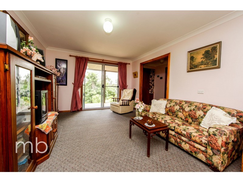 341 Horton Drive, Woodstock NSW 2793